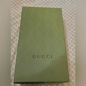 Gucci shoe box (empty) pristine condition